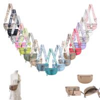 ITALYSHOP24 Damen Tasche Umhängetasche Brusttasche Muster Gürtel Bauchtasche Crossbody Gürteltasche Hüfttasche Crossover Bodybag Schultertasche Handytasche Leder Optik Weiß S