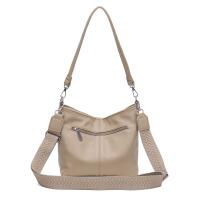 Damen Tasche Shopper Brusttasche Hobo Bag Schultertasche Crossbody Umhängetasche Beuteltasche Handtasche Crossover BodyBag Leder Optik Cognac