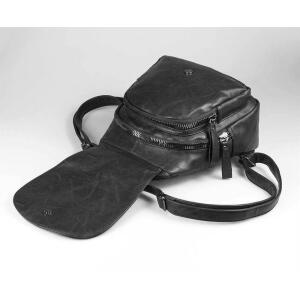 Damen Rucksack Cityrucksack Schultertasche Leder Optik Backpack Tasche Daypack Handtasche Umhängetasche Nieten Schwarz 30x32x15 cm