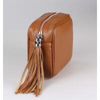 Made in Italy DAMEN LEDER TASCHE Umhängetasche Schultertasche Beuteltasche Cross-Over Crossbody Bag Glattleder Schmucktasche Fransen Ledertasche Cognac